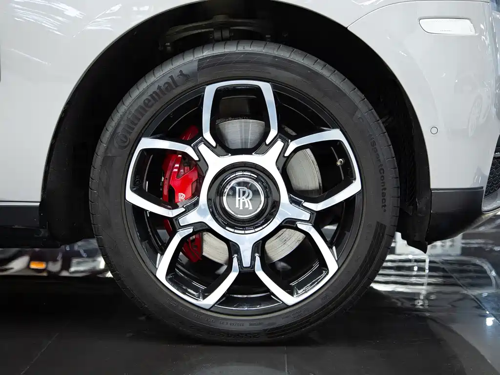 Cullinan 2020 Black Badge купить на сайте DeffCars