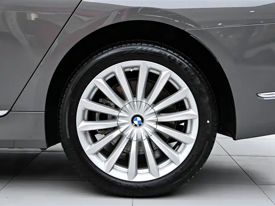 BMW 7 Series 2021 730Li Luxury Package купить на сайте DeffCars