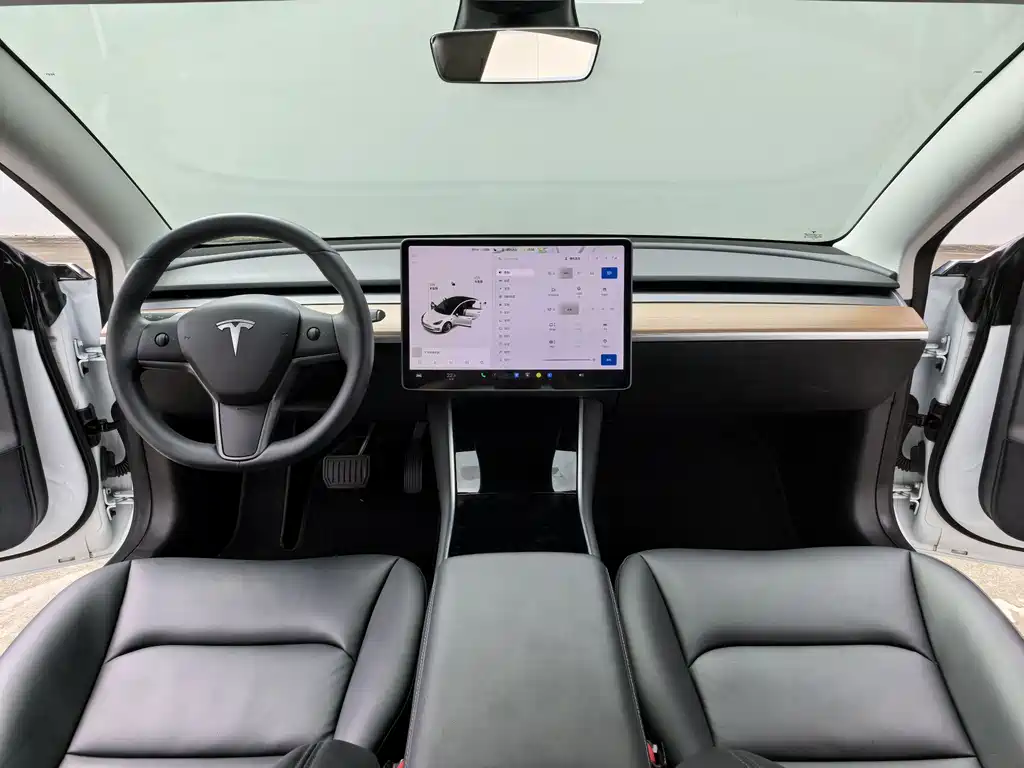 Model 3 2020 long-range rear-wheel drive version купить на сайте DeffCars