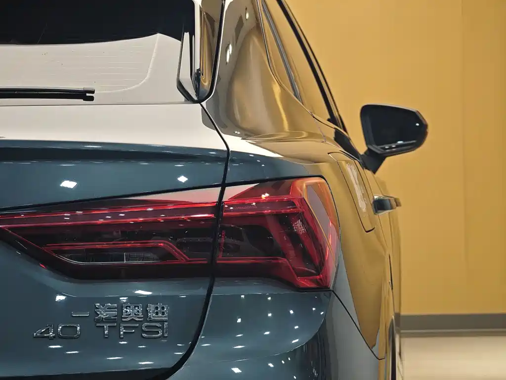 Audi Q3 Sportback 2020 40 TFSI Fashion купить на сайте DeffCars