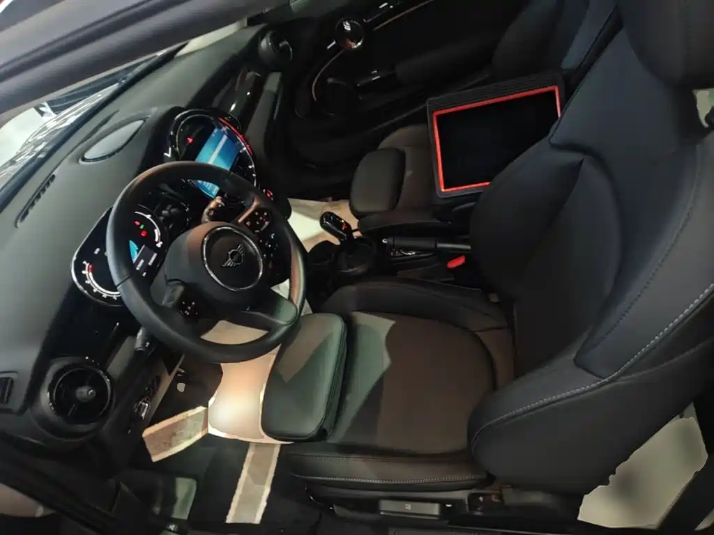 MINI 2023 facelift 1.5T COOPER artist купить на сайте DeffCars
