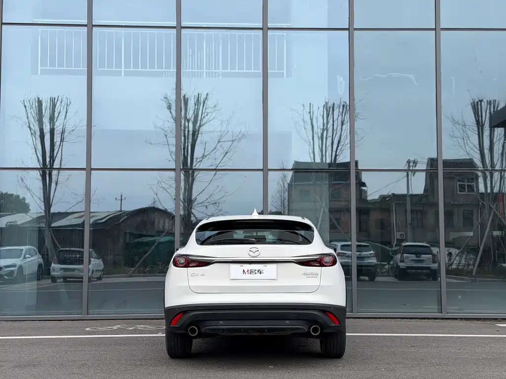 Mazda CX-4 2020 2.0L automatic two-wheel drive Blue Sky Explorer Edition купить на сайте DeffCars