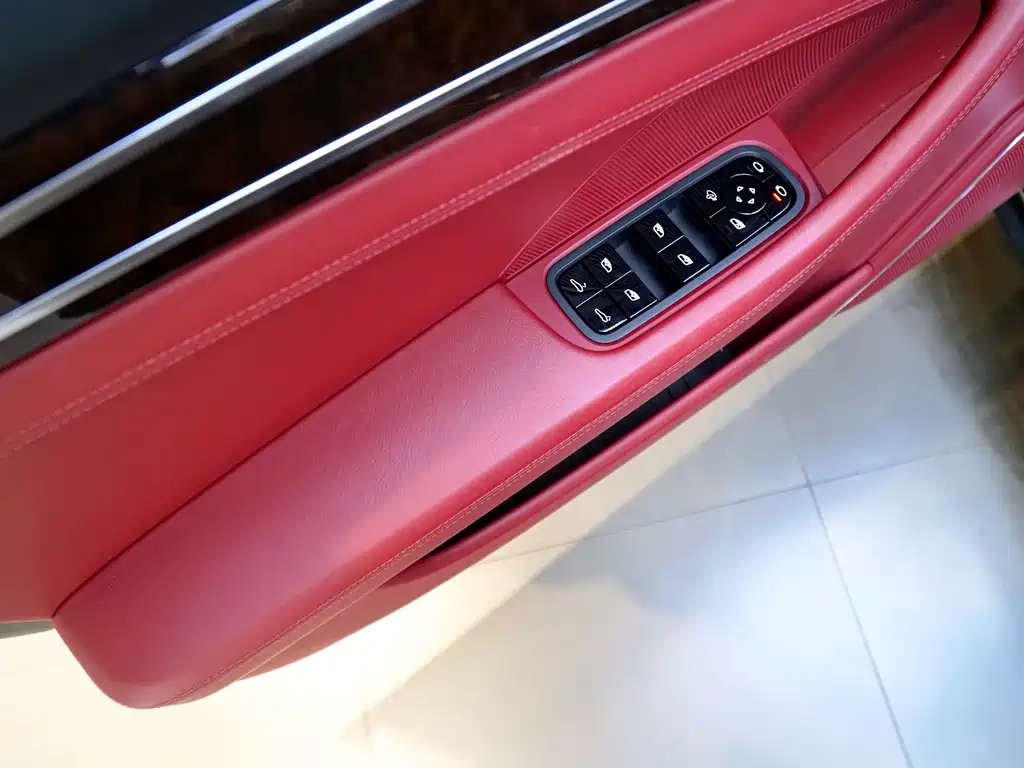 Panamera 2017 Panamera Turbo Executive Extended Edition 4.0T купить на сайте DeffCars