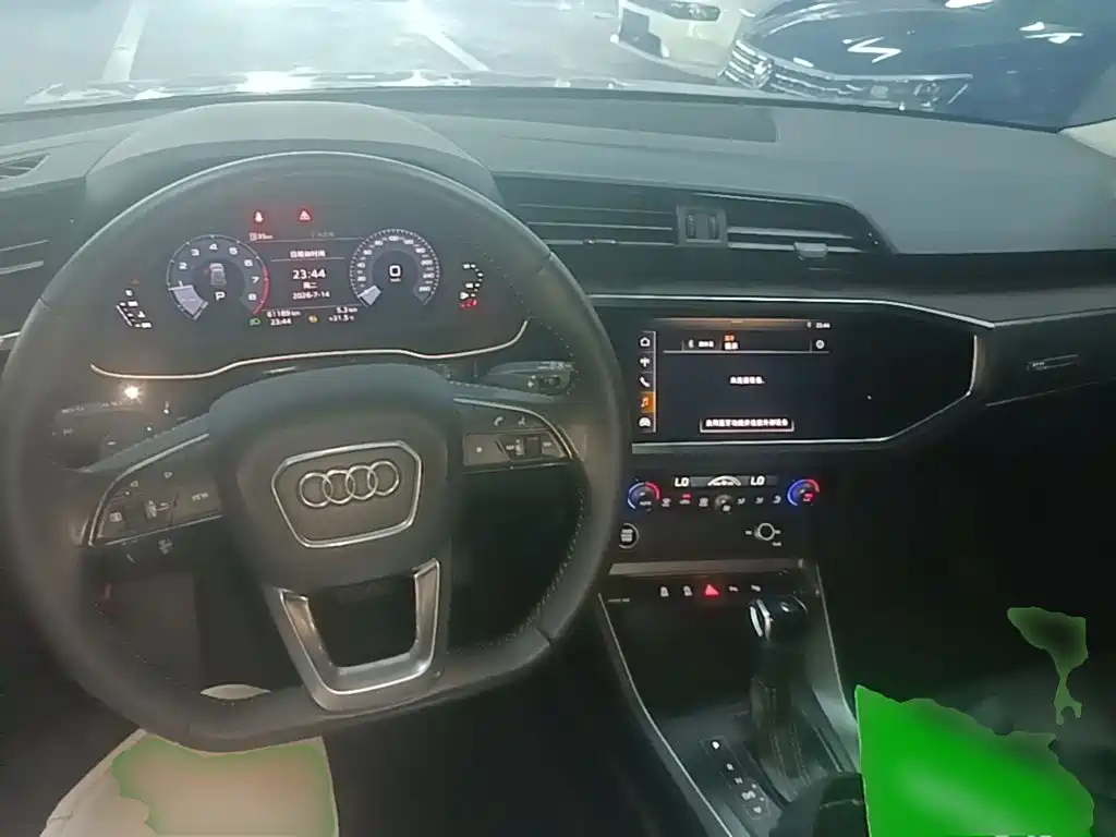 Audi Q3 2021 35 TFSI Fashionable and Dynamic купить на сайте DeffCars