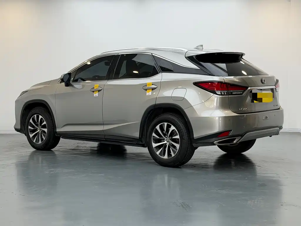 Lexus RX 2020 facelift 300 two-wheel drive elite version купить на сайте DeffCars
