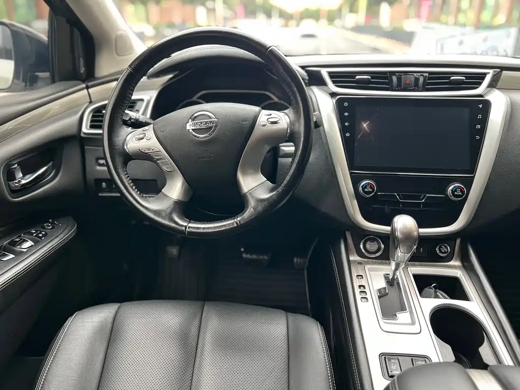 Loulan 2021 2.5L XL 2WD Intelligent Connected Deluxe Edition купить на сайте DeffCars