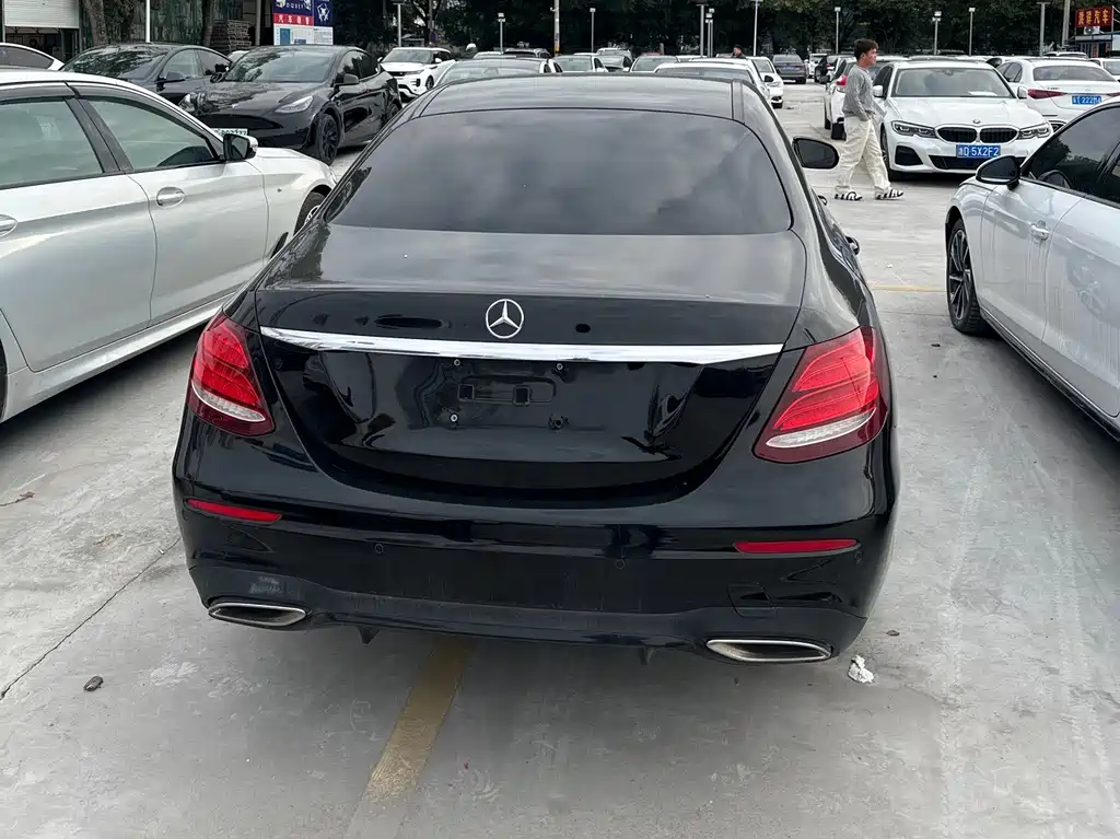 Mercedes-Benz E-Class 2017 E 200 Sports купить на сайте DeffCars