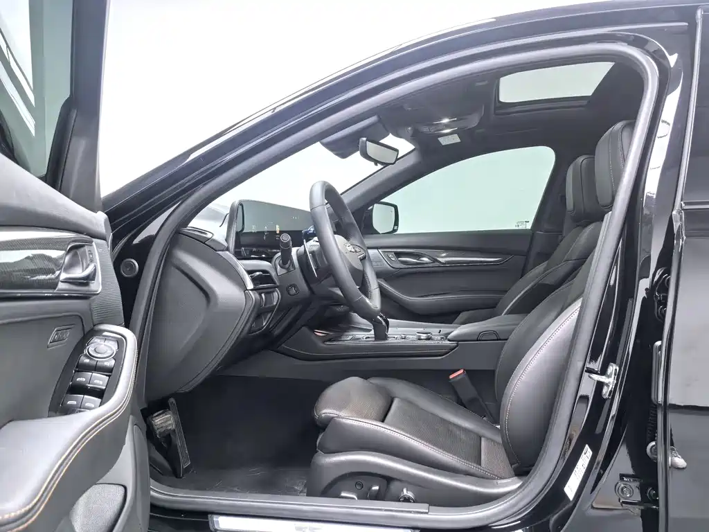 Cadillac CT5 2024 28T Platinum Type купить на сайте DeffCars