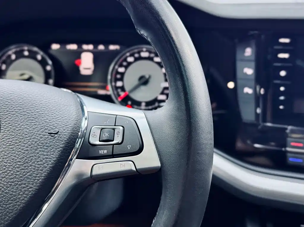 Touareg 2019 2.0TSI Pilot Edition National VI купить на сайте DeffCars