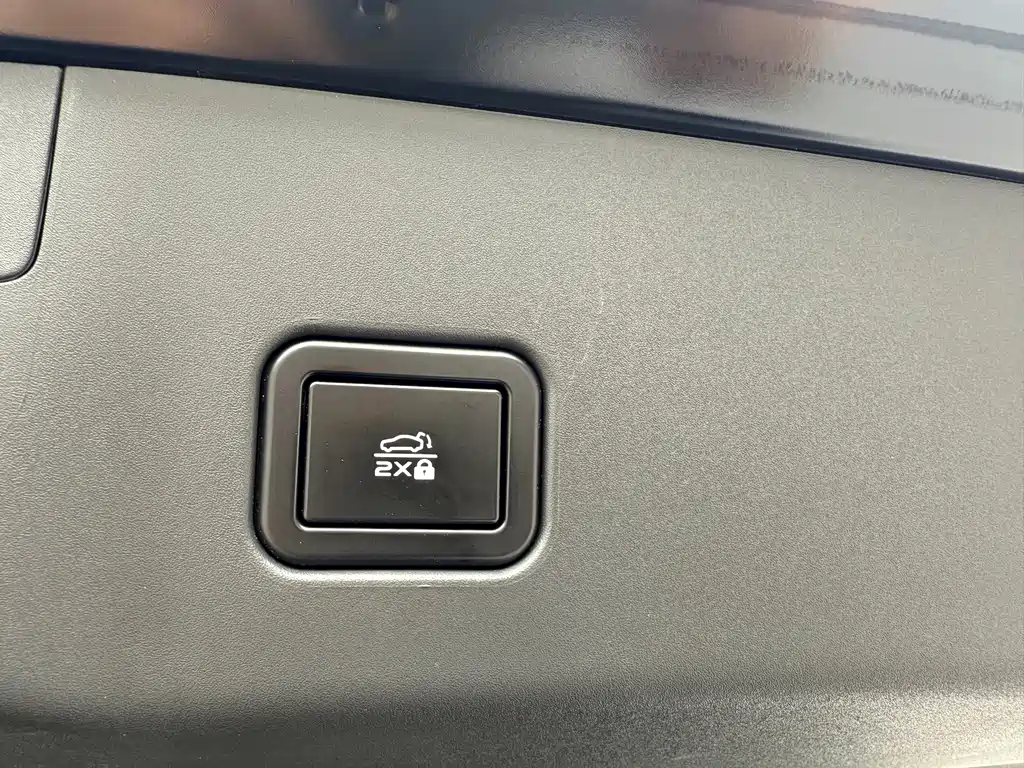 Changan UNI-V 2022 1.5T sports version купить на сайте DeffCars