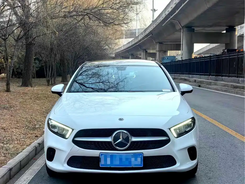 Mercedes-Benz A-Class 2019 A 200 L купить на сайте DeffCars