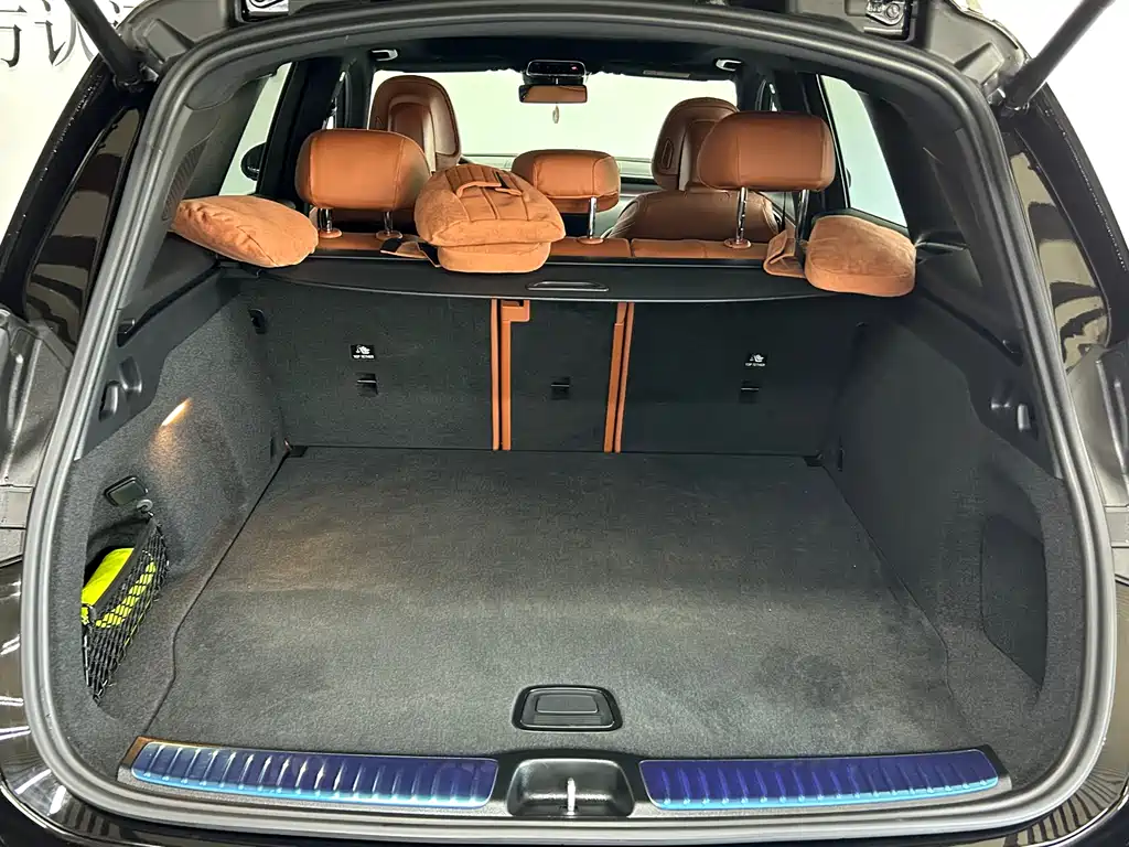 Mercedes-Benz GLC 2024 facelift GLC 260 L 4MATIC luxury model 5 seats купить на сайте DeffCars