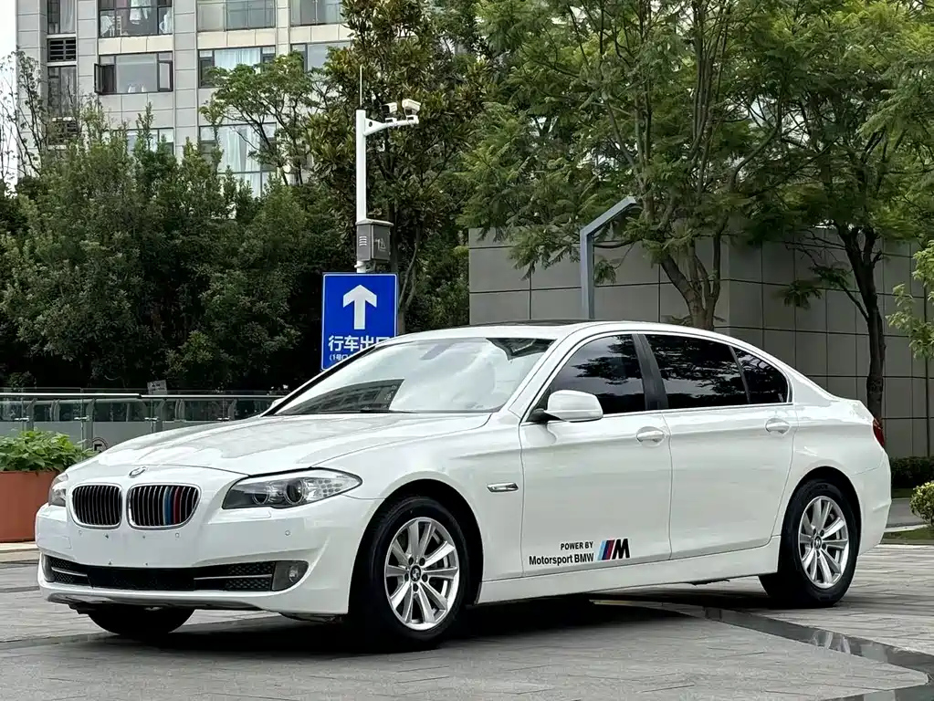 BMW 5 Series 2013 525Li Luxury Model купить на сайте DeffCars