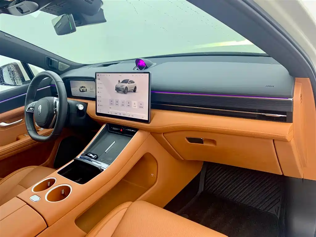 Wenjie M5 2025 extended range Ultra four-wheel drive version купить на сайте DeffCars