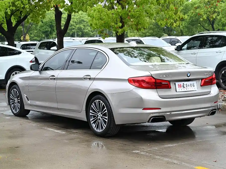 BMW 5 Series 2018 540Li Executive Edition купить на сайте DeffCars