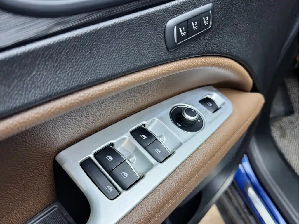 Stelvio 2017 2.0T 200HP Deluxe Edition купить на сайте DeffCars