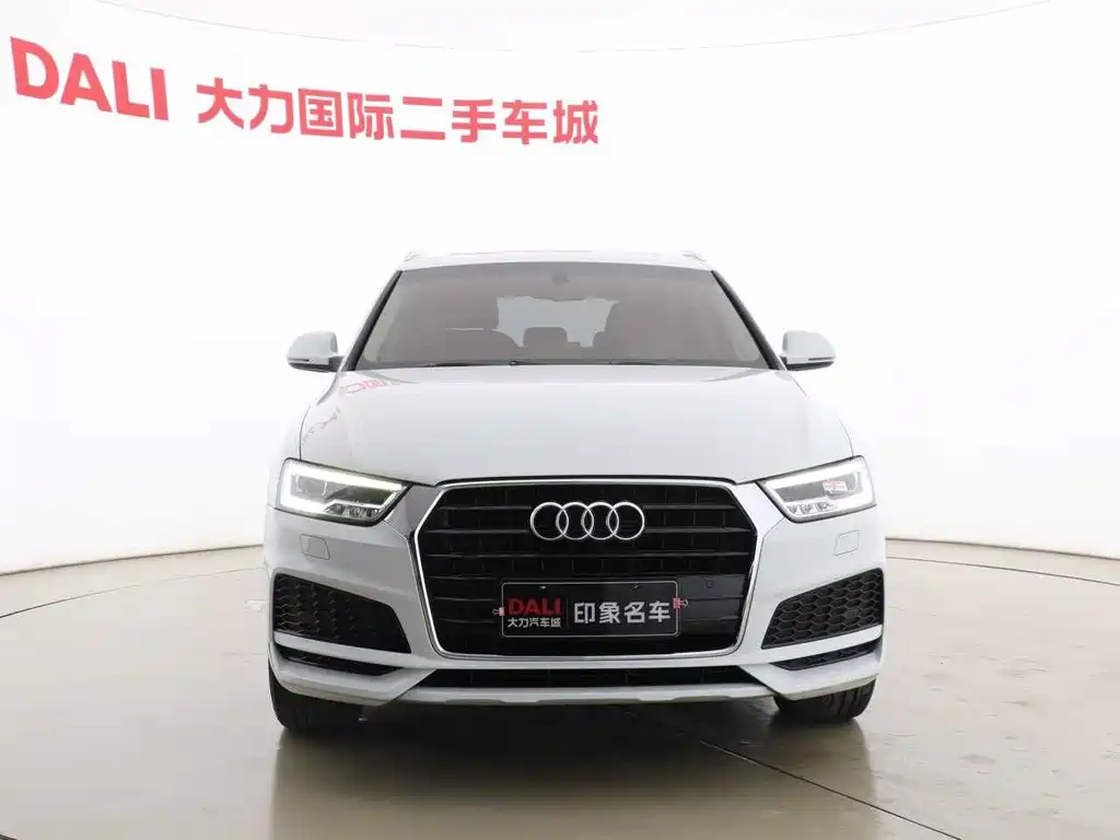 Audi Q3 2018 30 TFSI Fashionable Collection Edition купить на сайте DeffCars