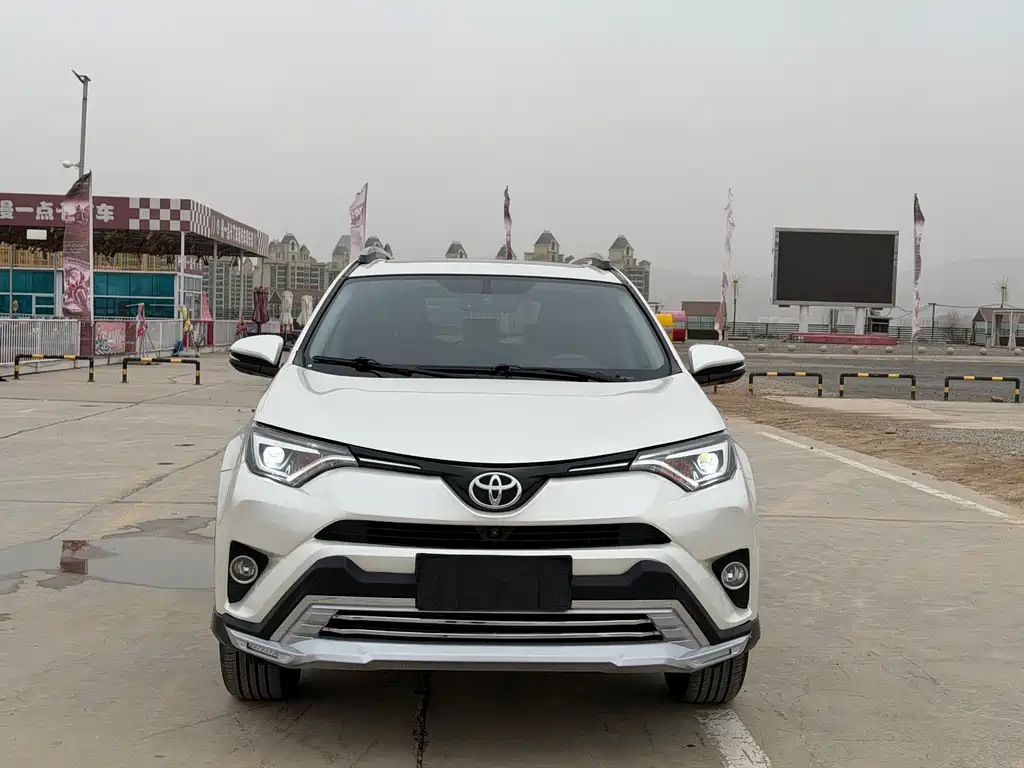 RAV4 Rongfang 2019 2.0L CVT four-wheel drive cutting-edge version National VI купить на сайте DeffCars