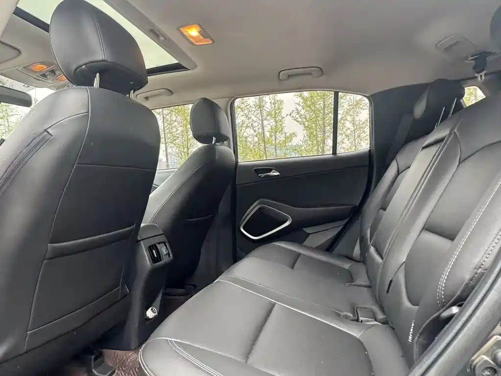 Beijing Hyundai ix35 2019 2.0L automatic two-wheel drive Zhiyong·Enjoy Edition National VI купить на сайте DeffCars
