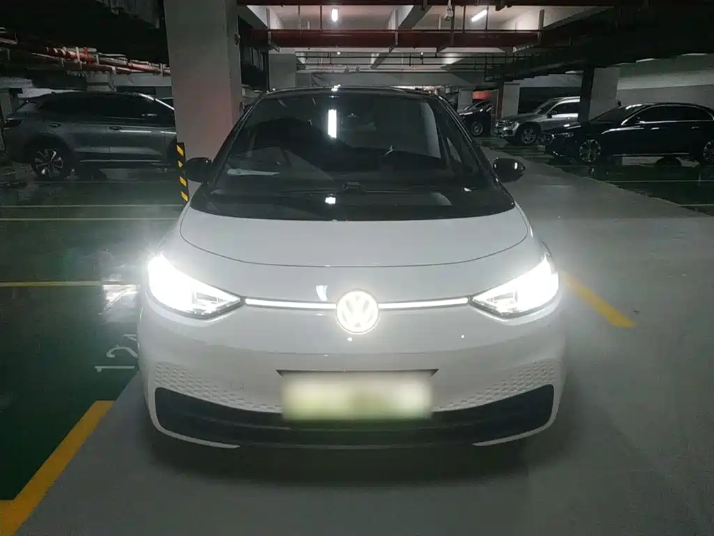 Volkswagen ID.3 2025 model facelift smart model pure smart version купить на сайте DeffCars