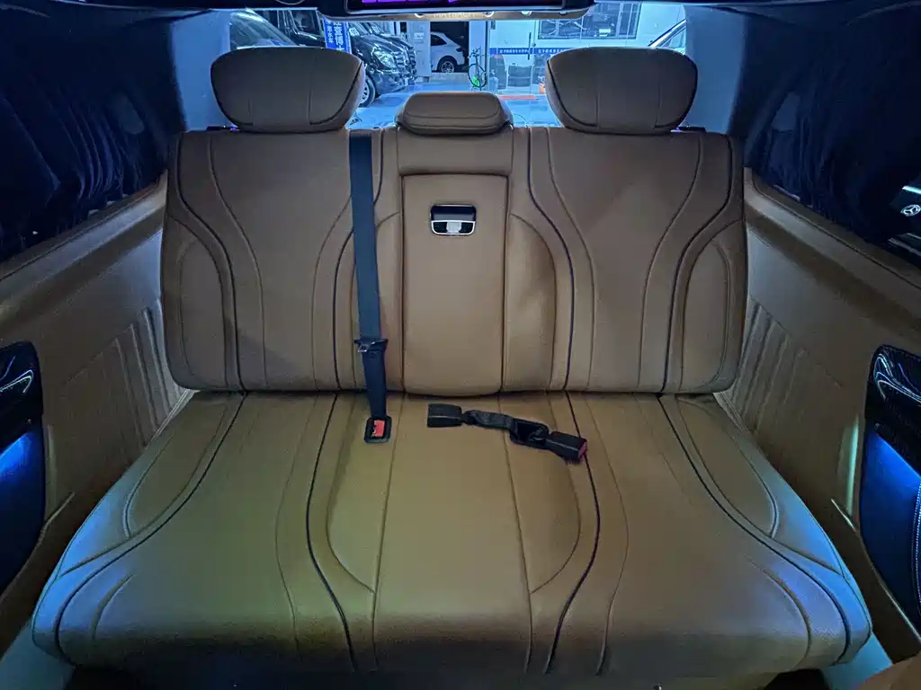 Vito 2023 2.0T Business Edition 7 seats купить на сайте DeffCars