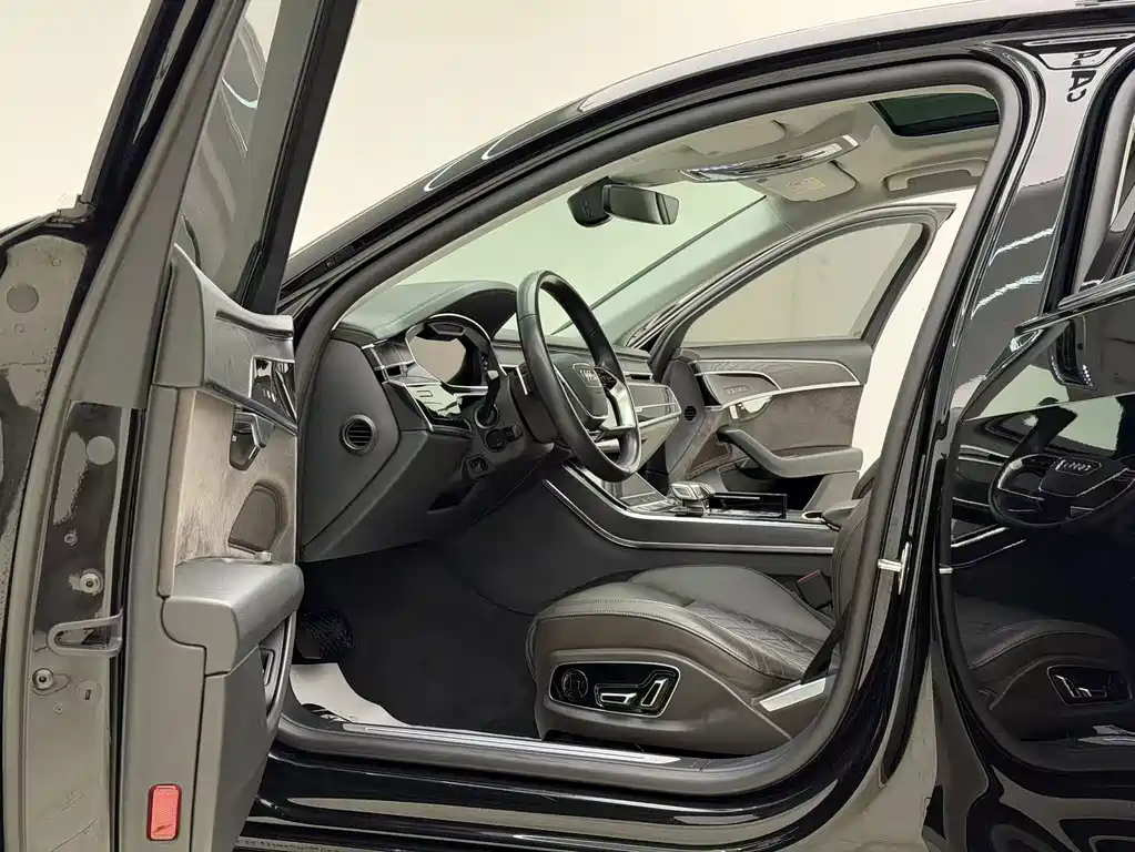 Audi A8 2021 A8L 50 TFSI quattro comfort type купить на сайте DeffCars