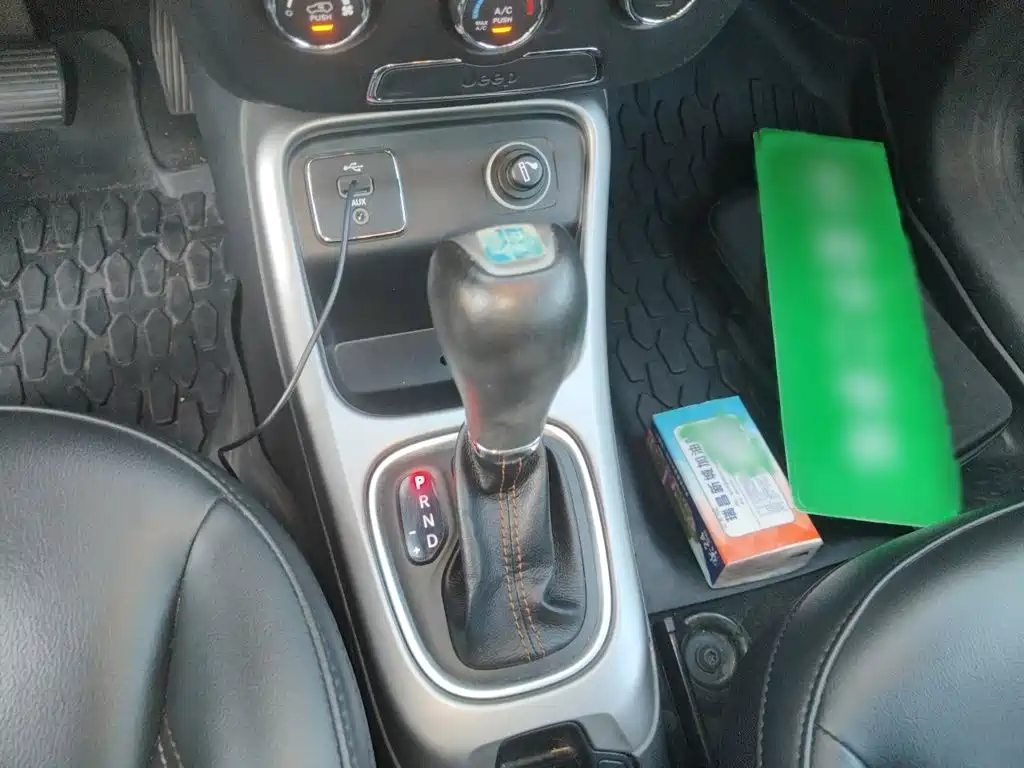 Compass 2017 200T Automatic Joy Edition купить на сайте DeffCars
