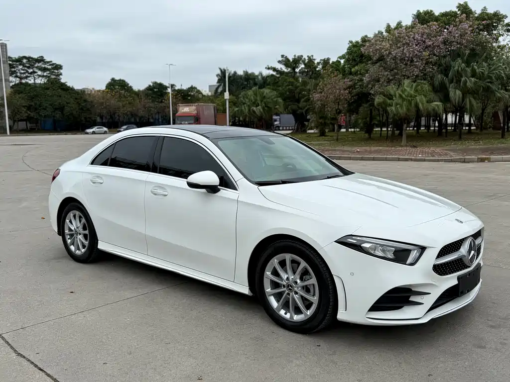 Mercedes-Benz A-Class 2020 A 200 L Sports Sedan купить на сайте DeffCars