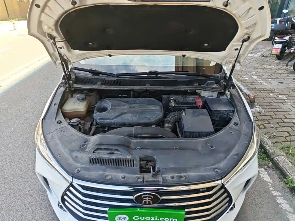 Song MAX 2019 1.5T automatic smart connected sunroof type 7 seats National VI купить на сайте DeffCars