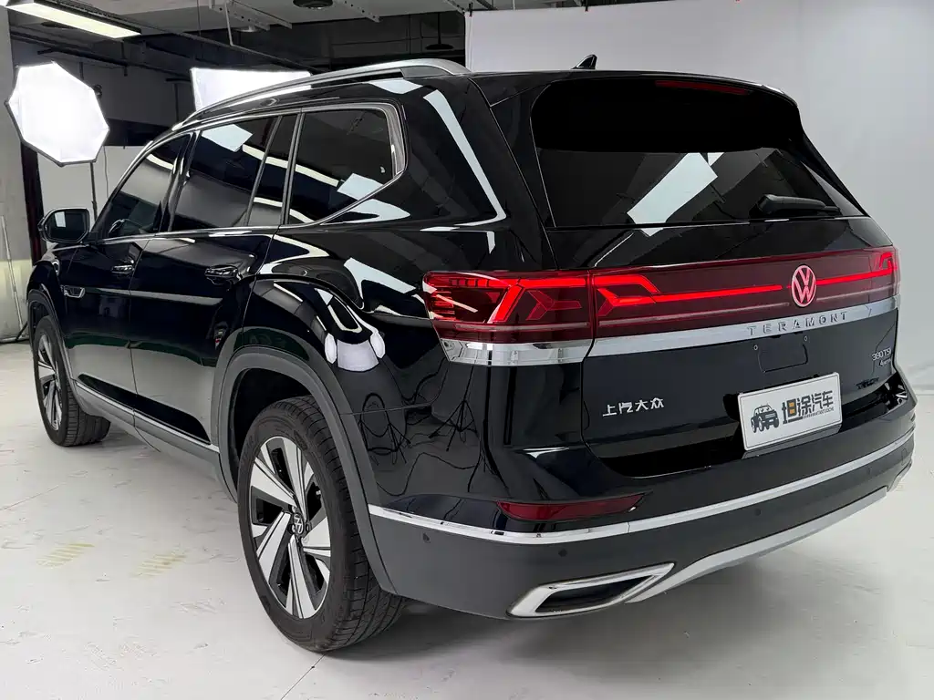 Touron 2023 380TSI four-wheel drive luxury version купить на сайте DeffCars