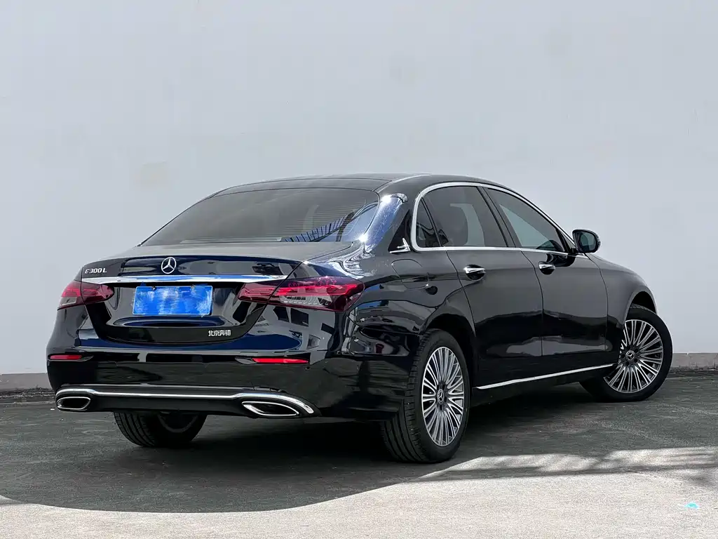 Mercedes-Benz E-Class 2022 E 300 L Fashion купить на сайте DeffCars