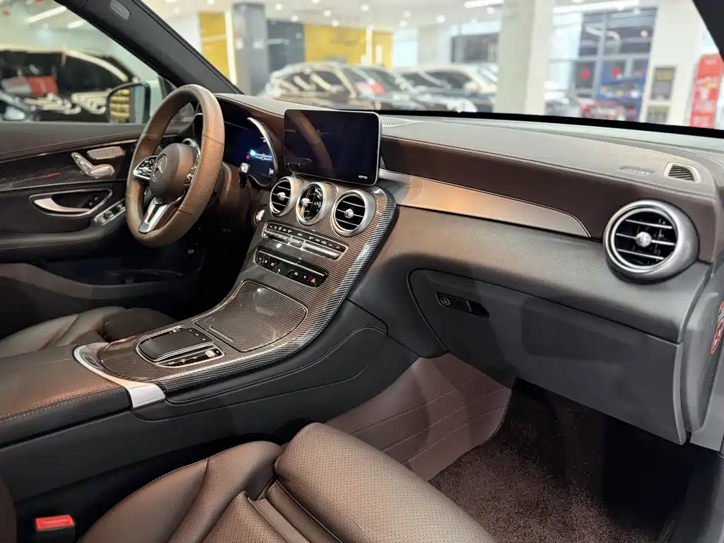 Mercedes-Benz GLC 2020 facelift GLC 260 L 4MATIC dynamic купить на сайте DeffCars