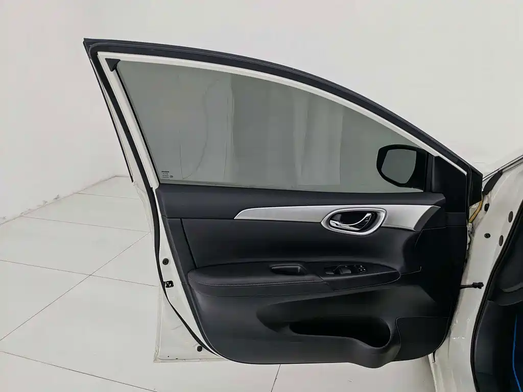 Sylphy 2022 Classic 1.6XE CVT Comfort Edition купить на сайте DeffCars