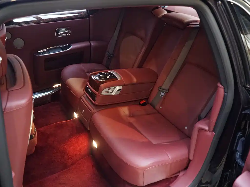 Ghost 2014 6.6T extended version купить на сайте DeffCars