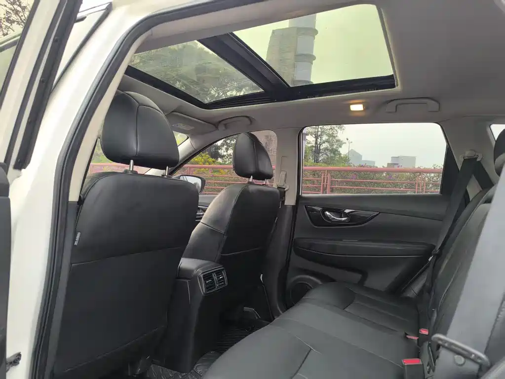 X-Trail 2023 Classic 2.0L 2WD Intelligent Link Premium Edition купить на сайте DeffCars
