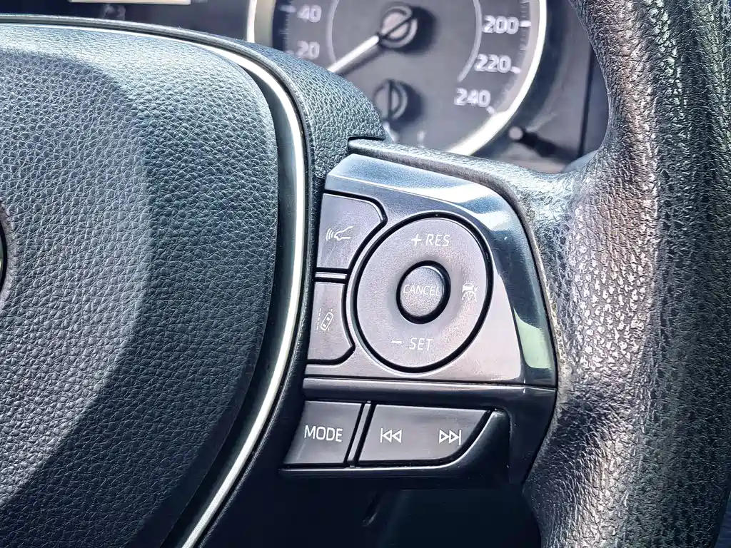 Corolla 2019 1.2T S-CVT GL-i Deluxe Edition купить на сайте DeffCars