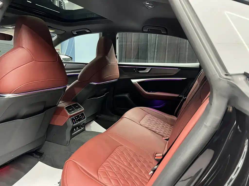 Audi A7L 2024 45 TFSI quattro S-line Black Warrior Edition купить на сайте DeffCars