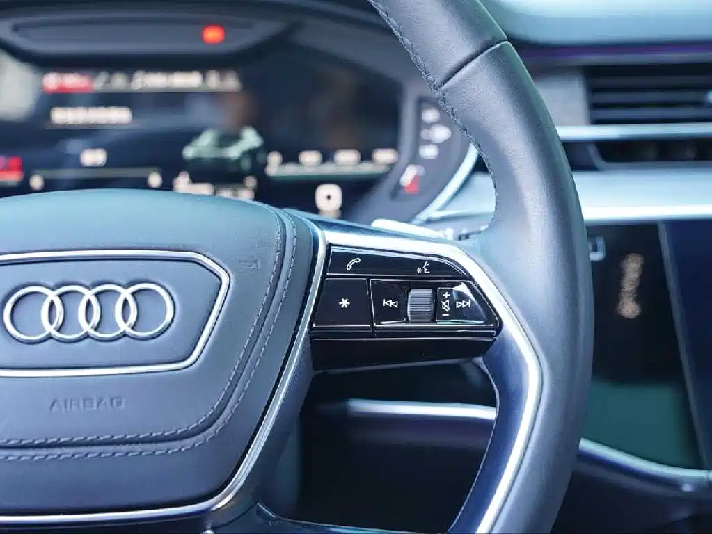 Audi A8 2024 A8L 55 TFSI quattro flagship model купить на сайте DeffCars