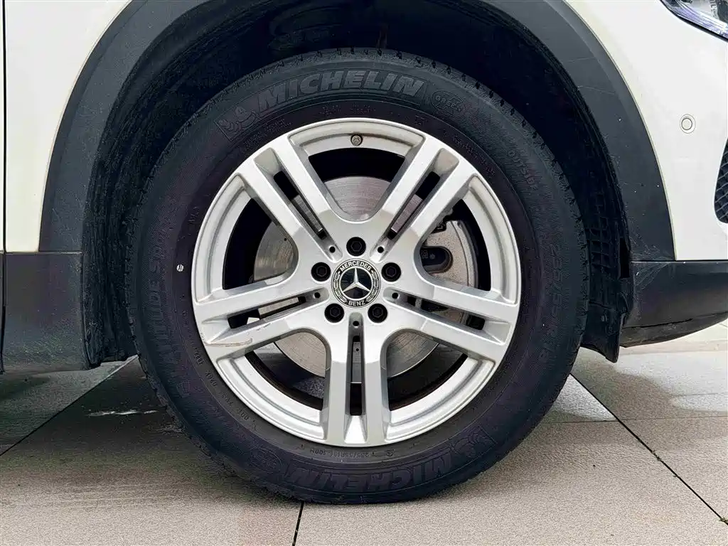 Mercedes-Benz GLB 2023 GLB 220 Dynamic купить на сайте DeffCars