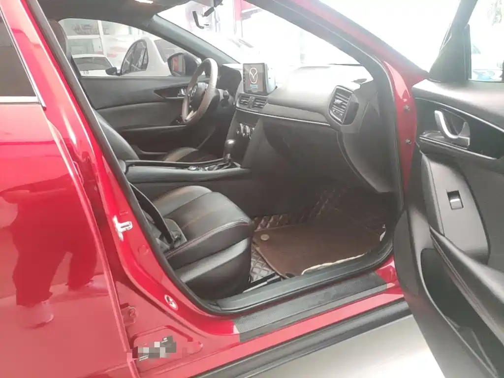 Mazda CX-4 2020 2.0L automatic two-wheel drive Blue Sky Vitality Edition купить на сайте DeffCars