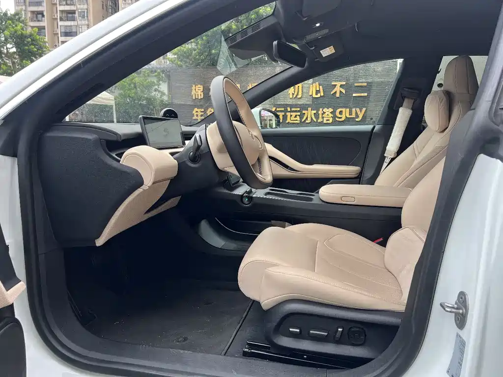 NIO ET5T 2023 75kWh Touring купить на сайте DeffCars