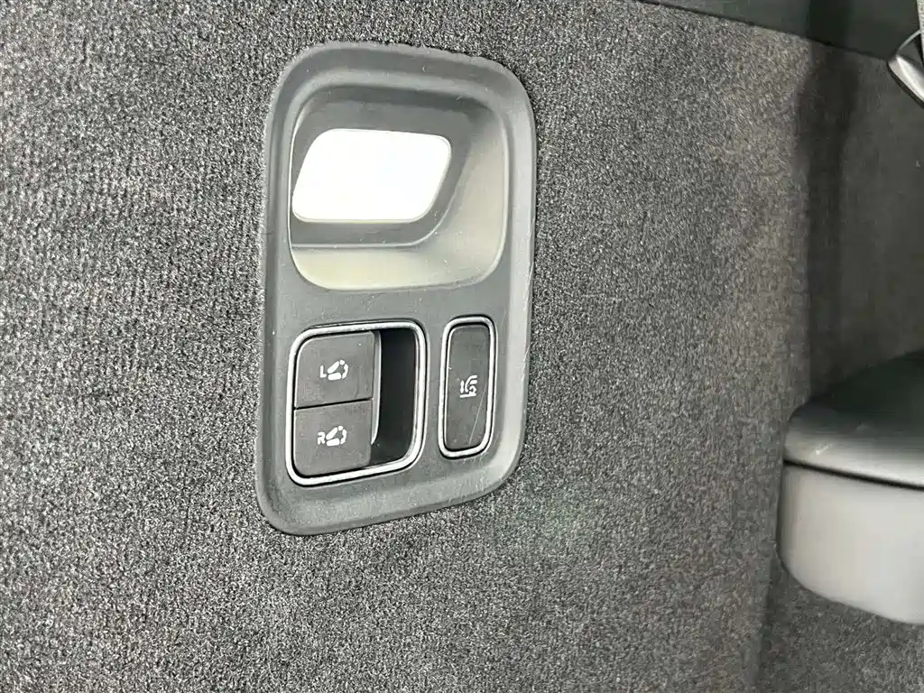 Ideal L8 2023 Pro купить на сайте DeffCars