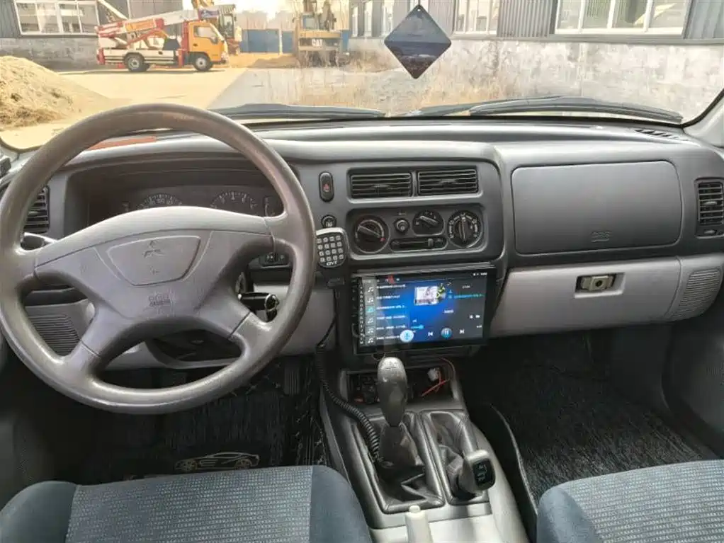 Pajero Speedo 2004 3.0L manual four-wheel drive GLS купить на сайте DeffCars