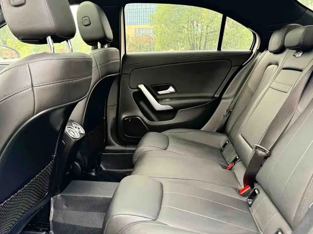 Mercedes-Benz A-Class 2021 A 200 L Sports Sedan Fashionable купить на сайте DeffCars