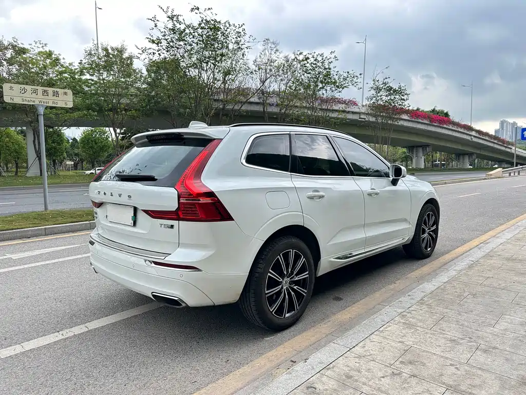 Volvo XC60 2020 T5 four-wheel drive Zhiyuan Deluxe Edition купить на сайте DeffCars