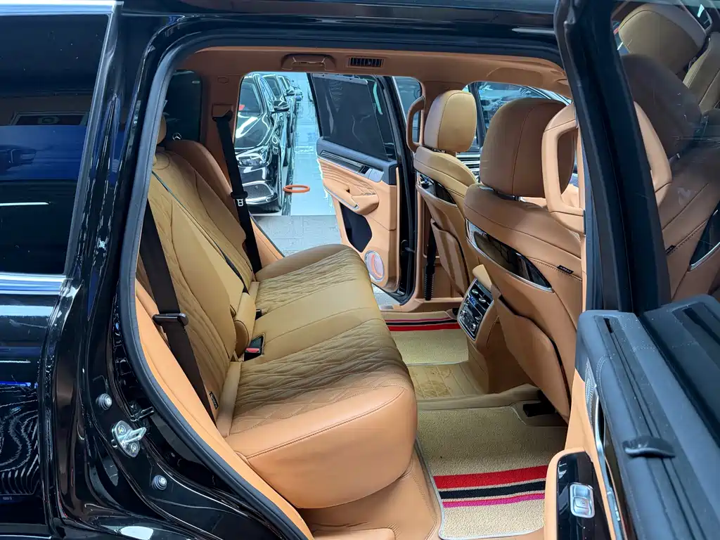 Tank 500 2023 3.0T Sports Edition Peak Type 5 Seats купить на сайте DeffCars