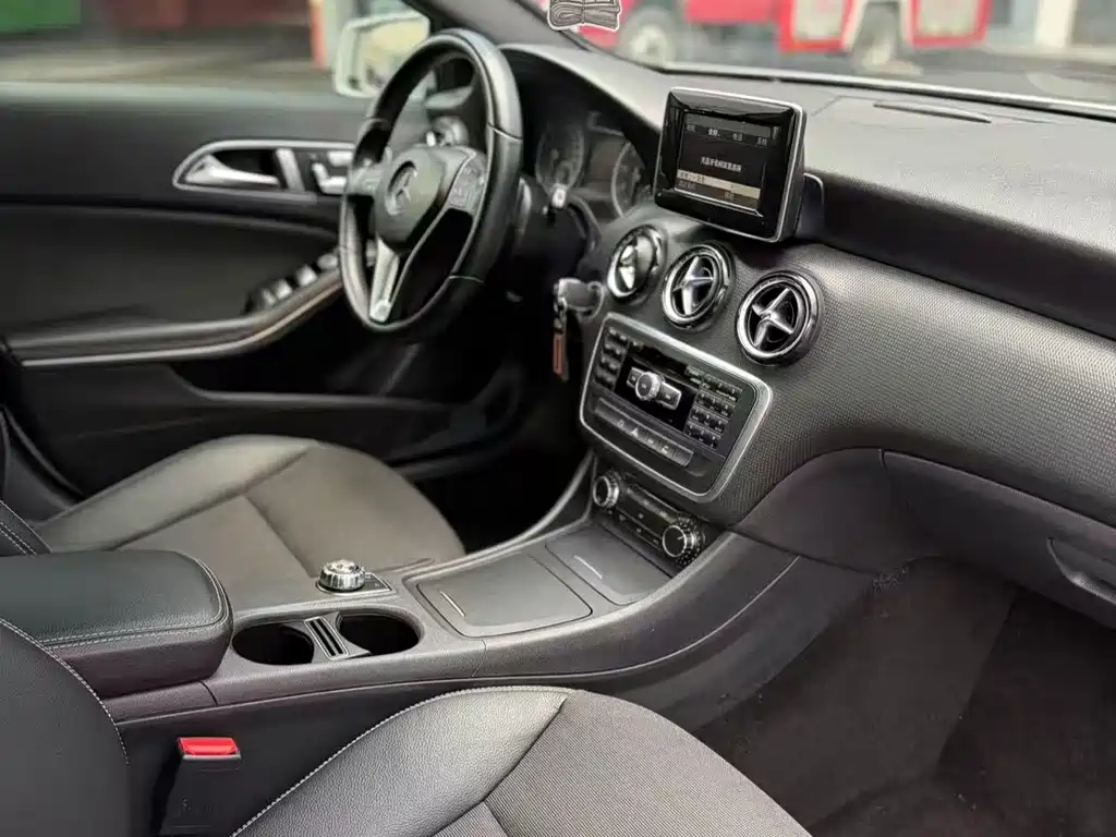 Mercedes-Benz A-Class (Imported) 2013 A 180 Fashion Model купить на сайте DeffCars