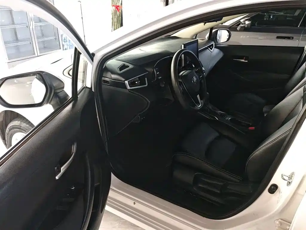 Corolla 2021 1.2T S-CVT Elite PLUS Edition купить на сайте DeffCars