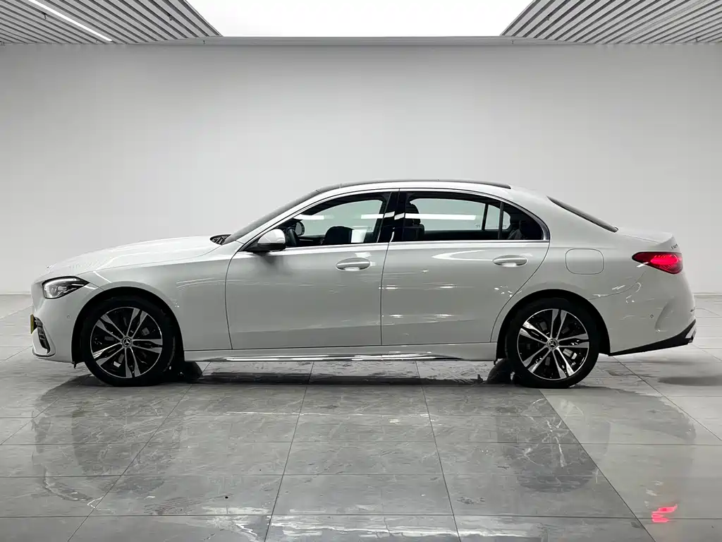 Mercedes-Benz C-Class New Energy 2024 C 350 eL купить на сайте DeffCars