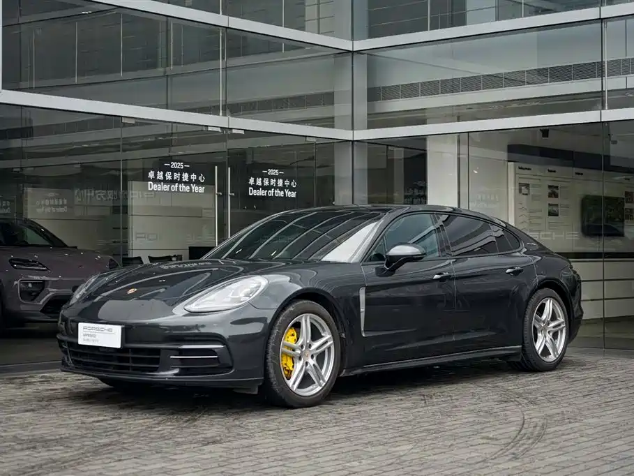 Panamera 2017 Panamera Executive Extended Edition 3.0T купить на сайте DeffCars